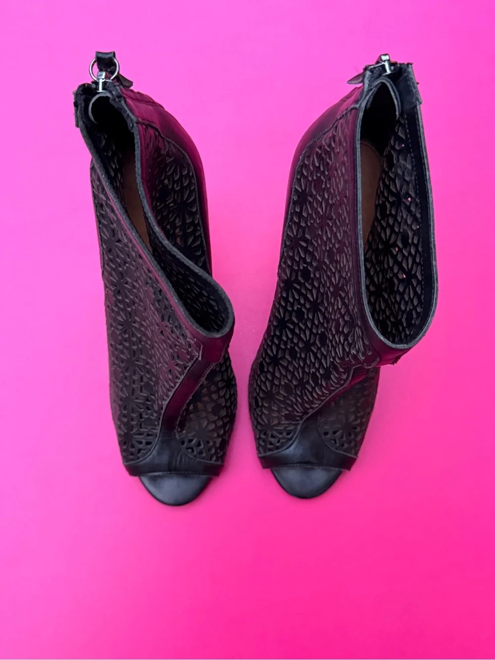 Badgley Mischka July Black Leather Laser Cut Peep Toe Ankle Stiletto Booties 8